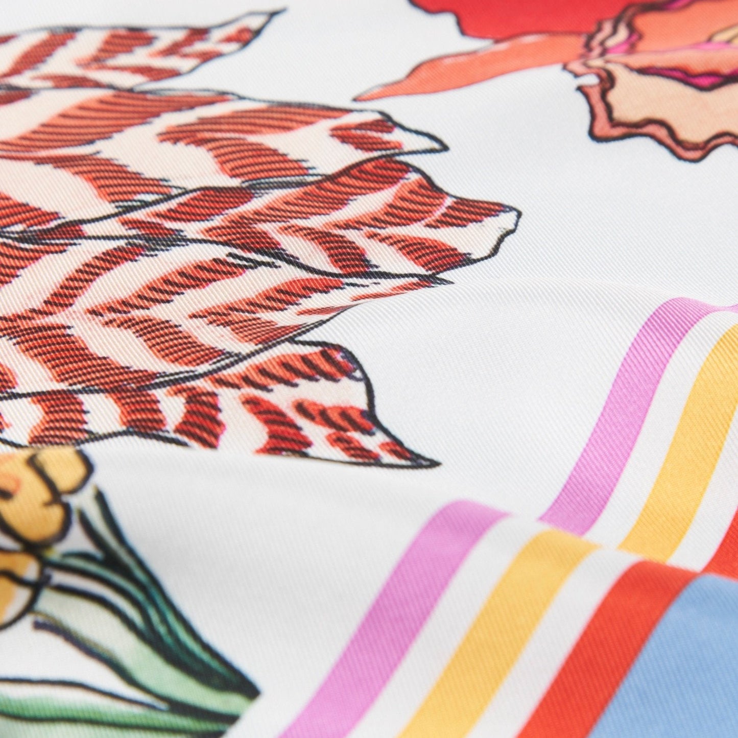 Iris Scarf | White